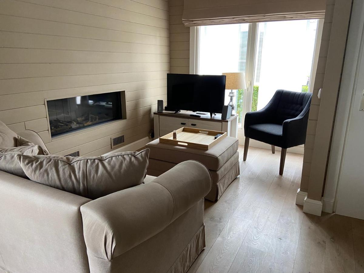 Chalet Eau Vive Maaseik Bagian luar foto